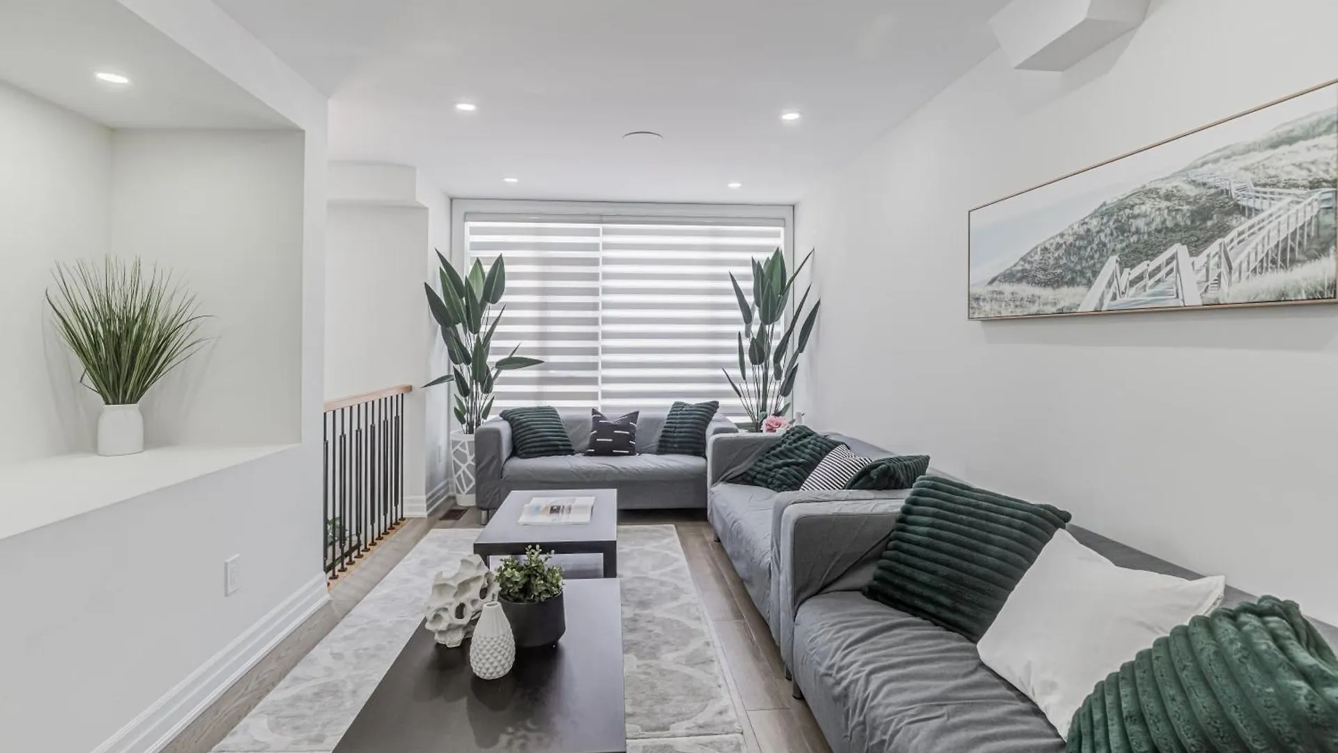 New Build 4 Bedroom-Beach Vibes In The City Toronto 0*,